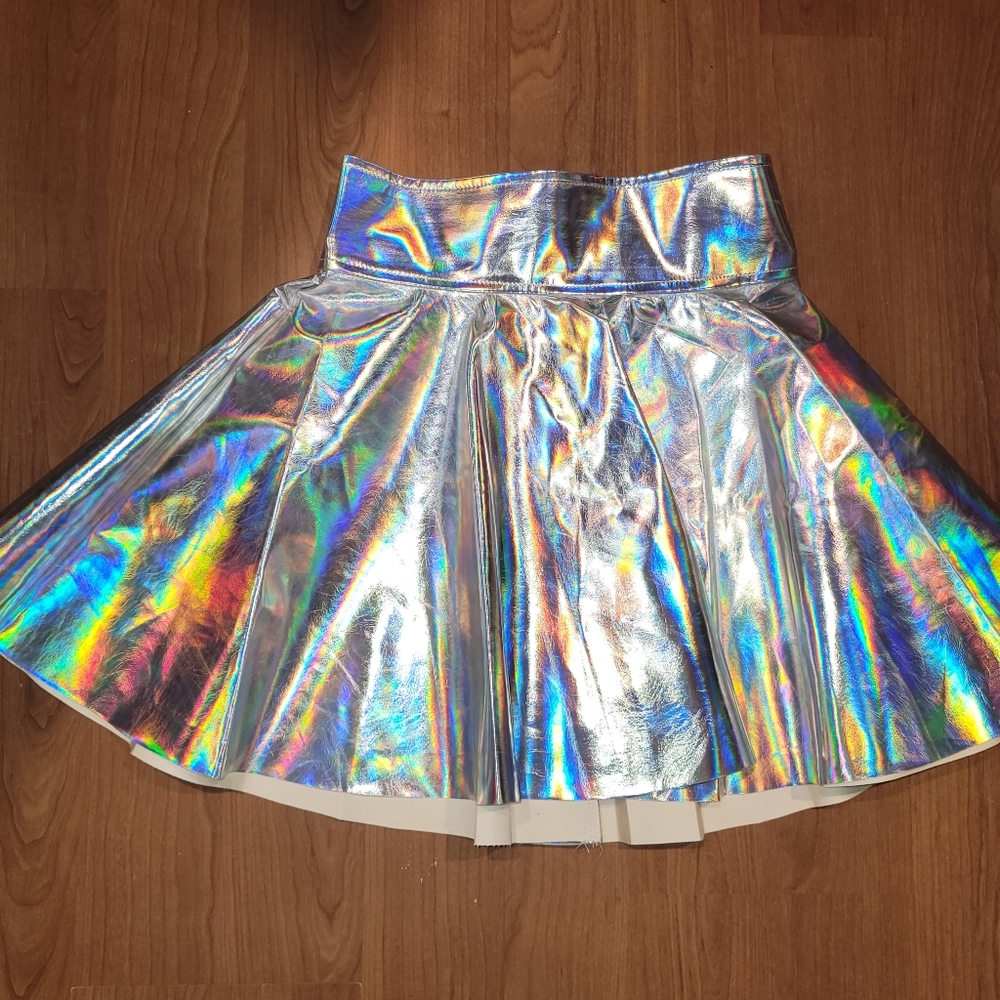 HOLOGRAPHIC Pleated Skirts